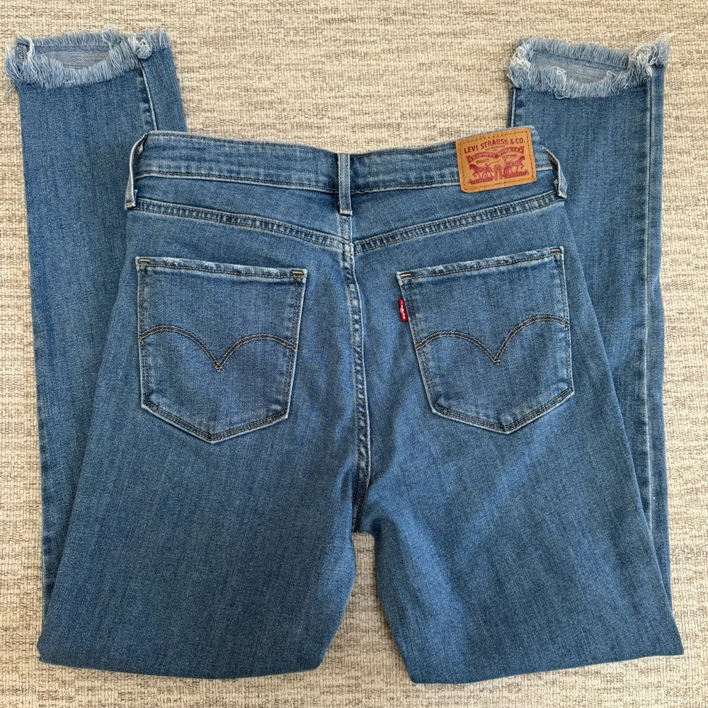 Levi’s High Rise Jeans